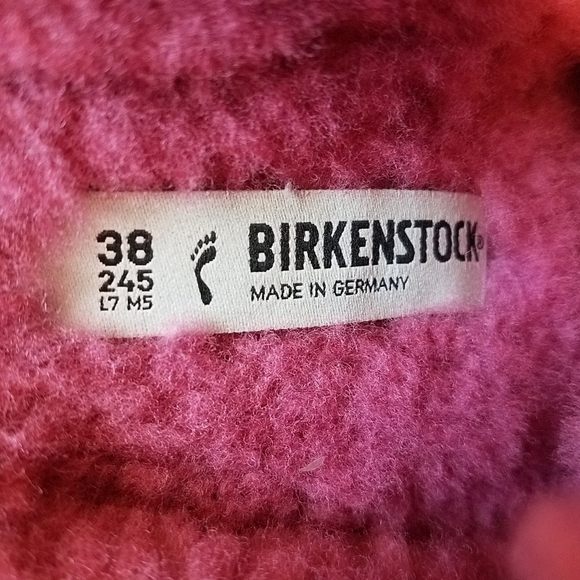 Birkenstock Arizona Big Buckle Shearling in Fuchsia Tulip - Picture 9 of 10